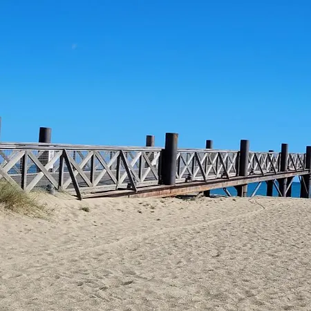 Maisonnette Au Bord De L'etang Port Casa vacanze